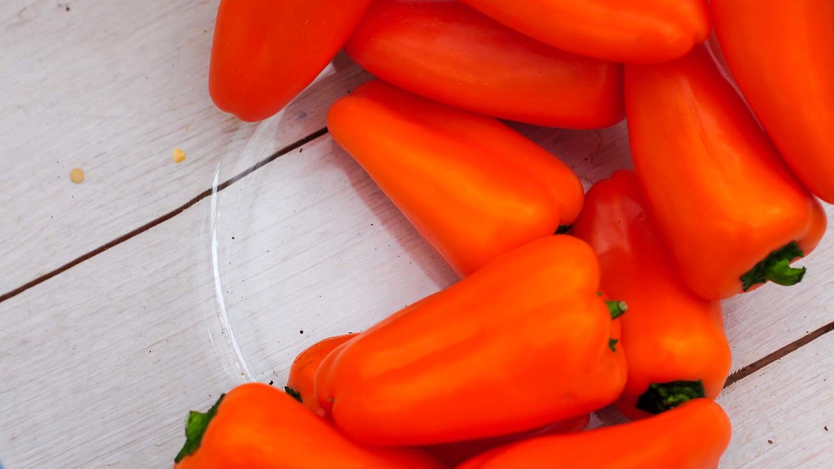 Paprika auf einem Tisch liegend