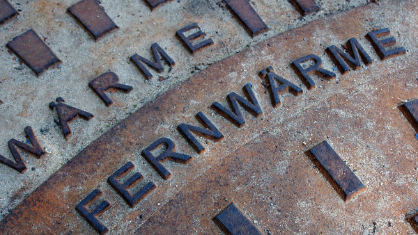 Fernwärme Schriftzug