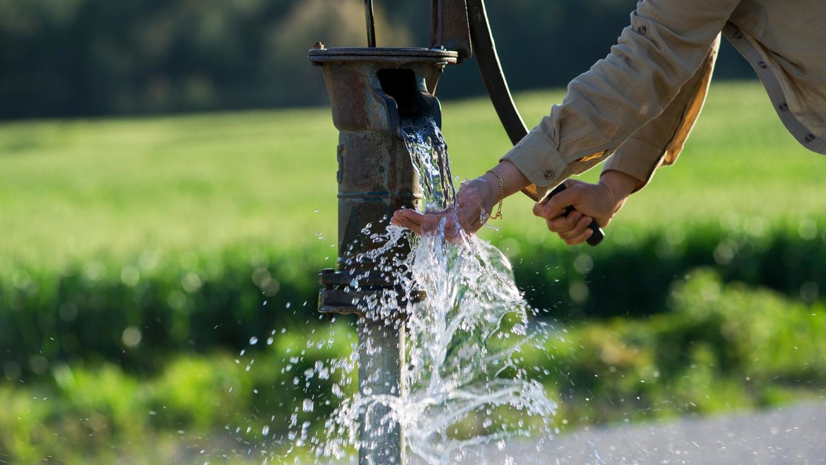 Brunnen im Garten: Geld sparen oder Kostenfalle?